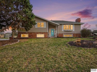 20751 Emmet Street , Omaha, NE 68022