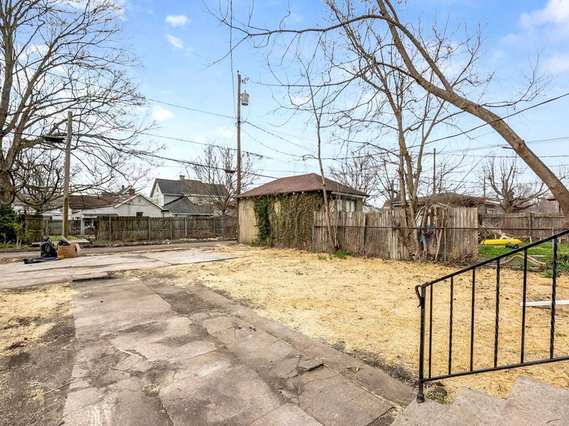 158 N Sugar Street , Chillicothe, OH 45601 Photo 38