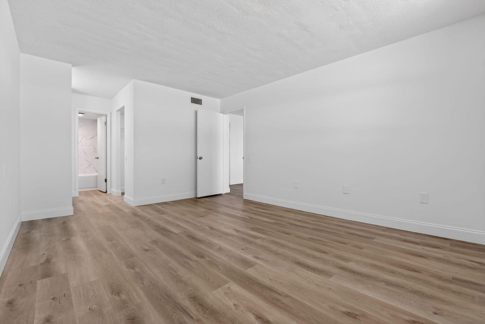 9081 Lime Bay Boulevard, Tamarac, FL 33321 Photo