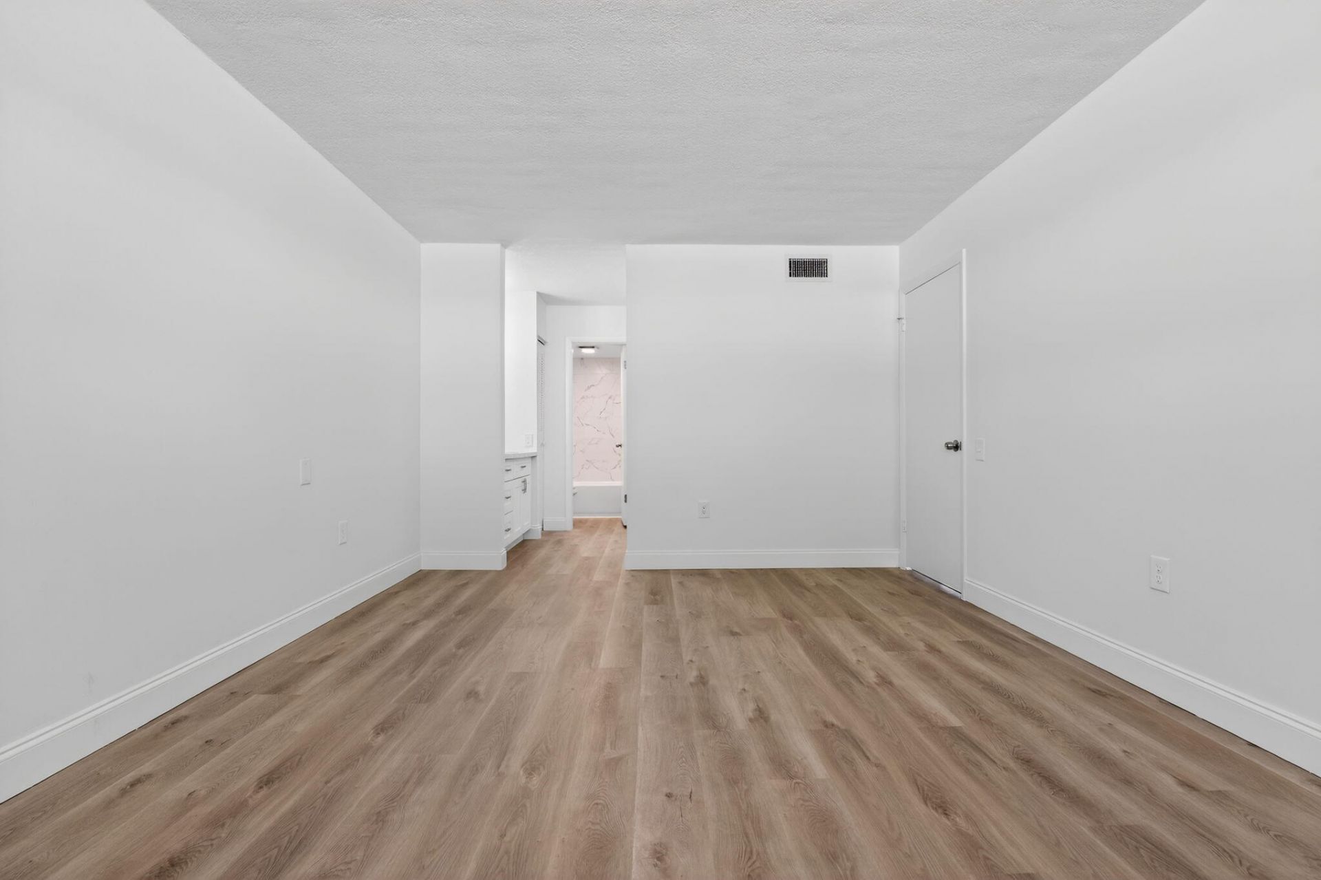 9081 Lime Bay Boulevard, Tamarac, FL 33321 Photo