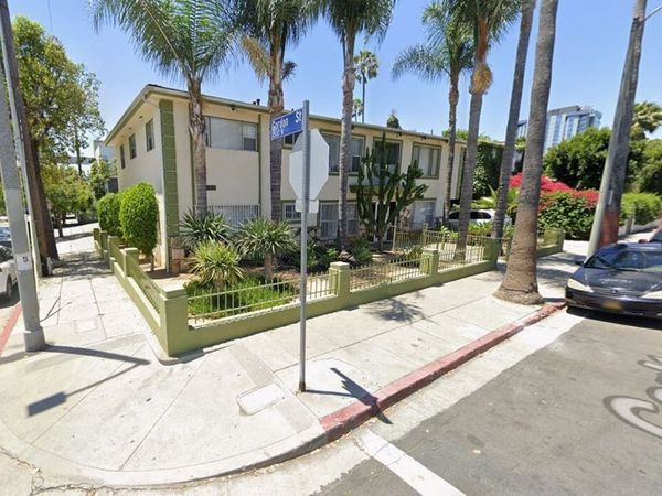 5950 Carlton Way, Unit 13, Los Angeles, CA 90028