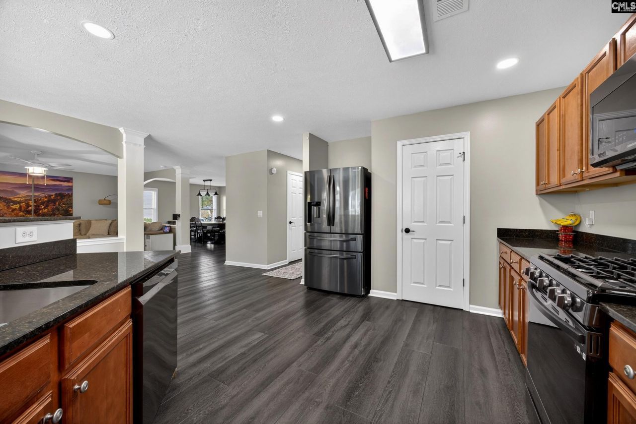 148 Flagstone Way Photo 15