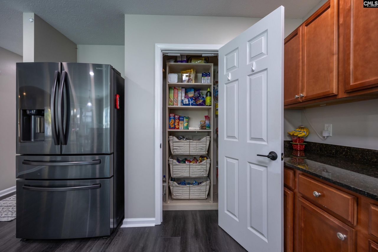 148 Flagstone Way Photo 16