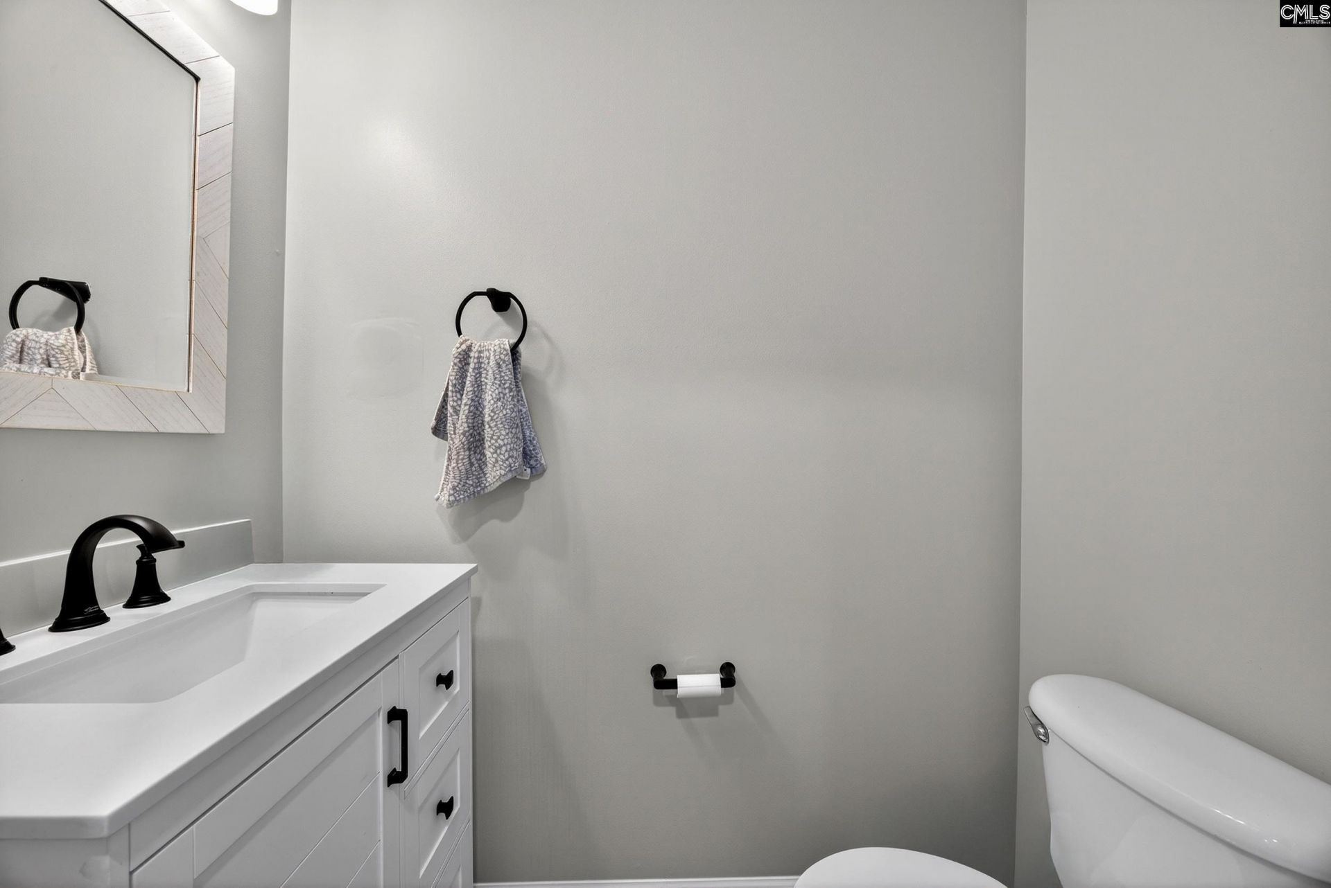 148 Flagstone Way Photo 16