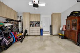 148 Flagstone Way photo 4