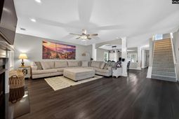 148 Flagstone Way photo 4