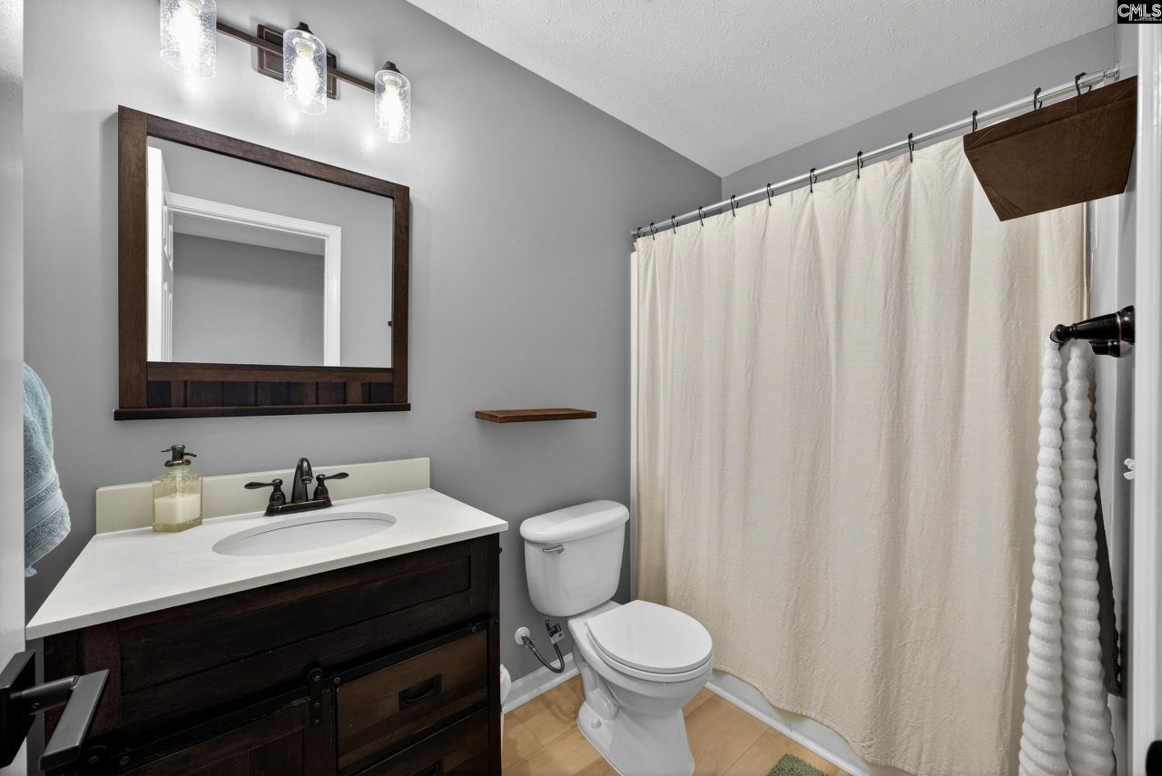 148 Flagstone Way Photo 24