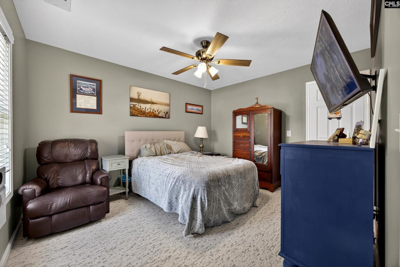 148 Flagstone Way Photo 27