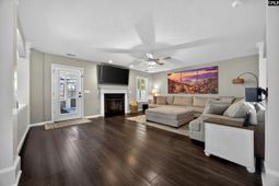 148 Flagstone Way photo 4