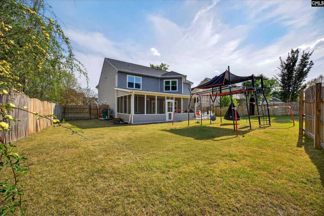 148 Flagstone Way Photo 32