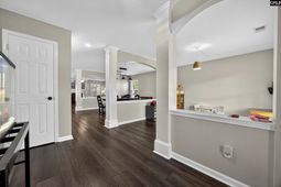 148 Flagstone Way photo 4