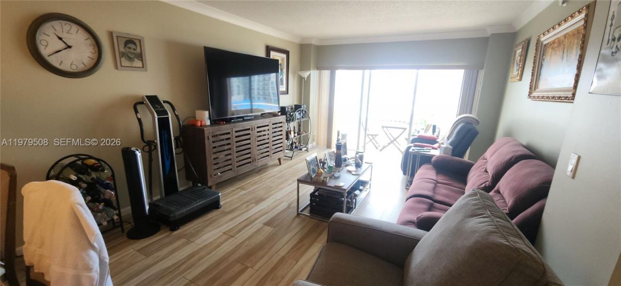 1965 S Ocean Dr, Unit 5Q, Hallandale Beach, FL 33009 Photo