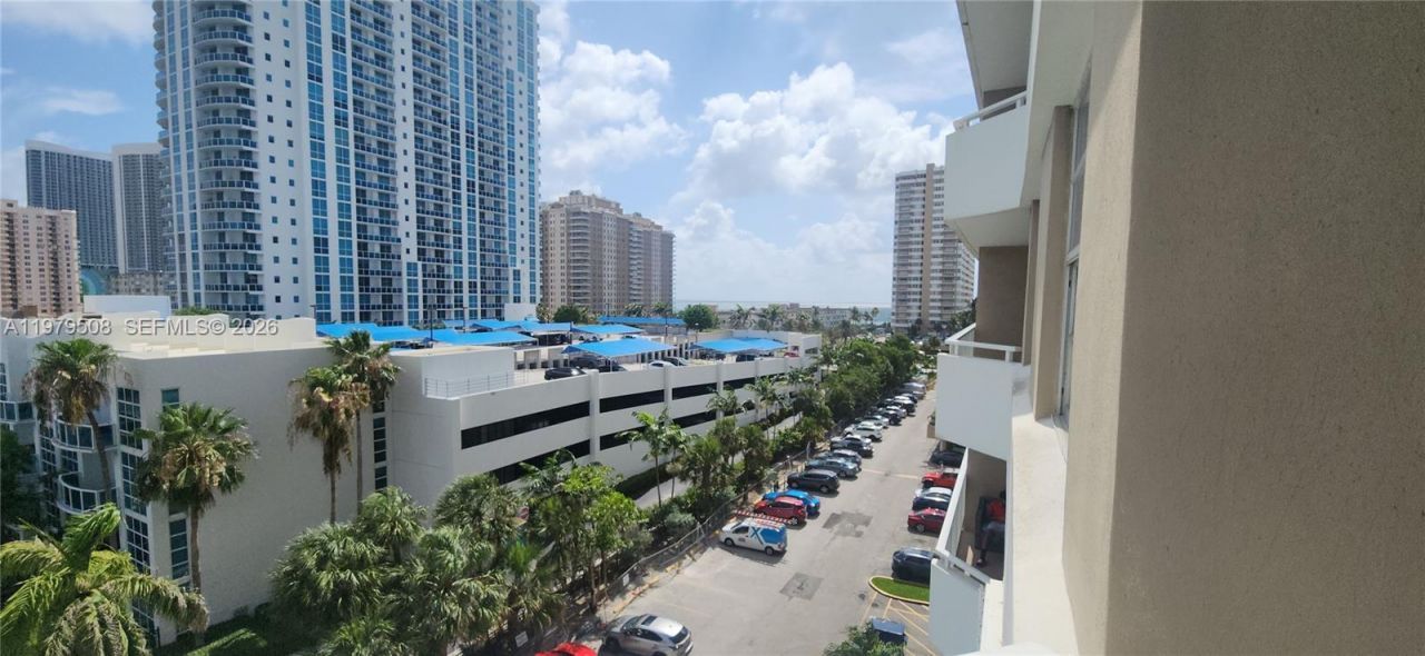 1965 S Ocean Dr, Unit 5Q, Hallandale Beach, FL 33009 Photo