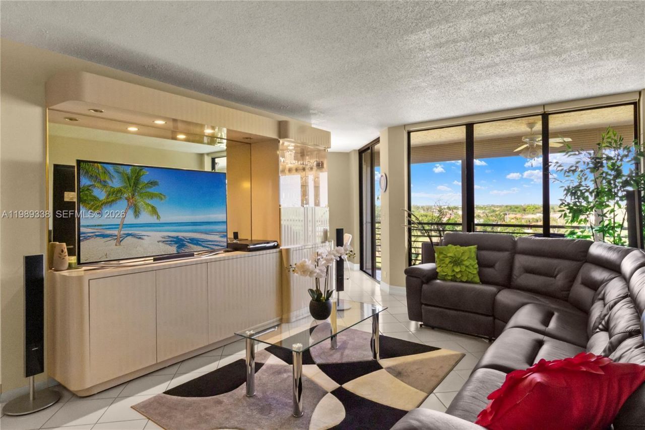 7400 Radice Ct , Unit 702, Lauderhill, FL 33319 Photo