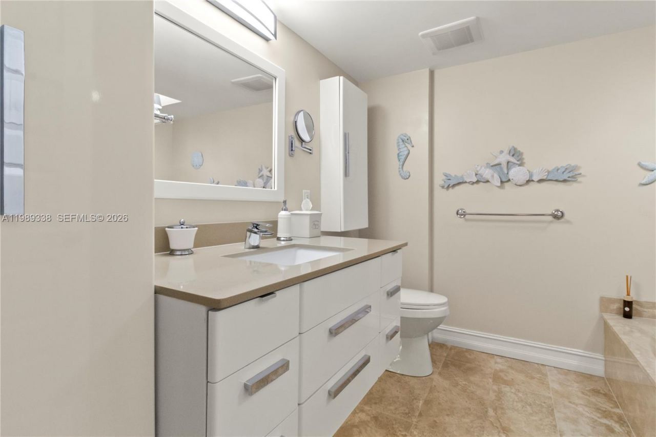 7400 Radice Ct , Unit 702, Lauderhill, FL 33319 Photo