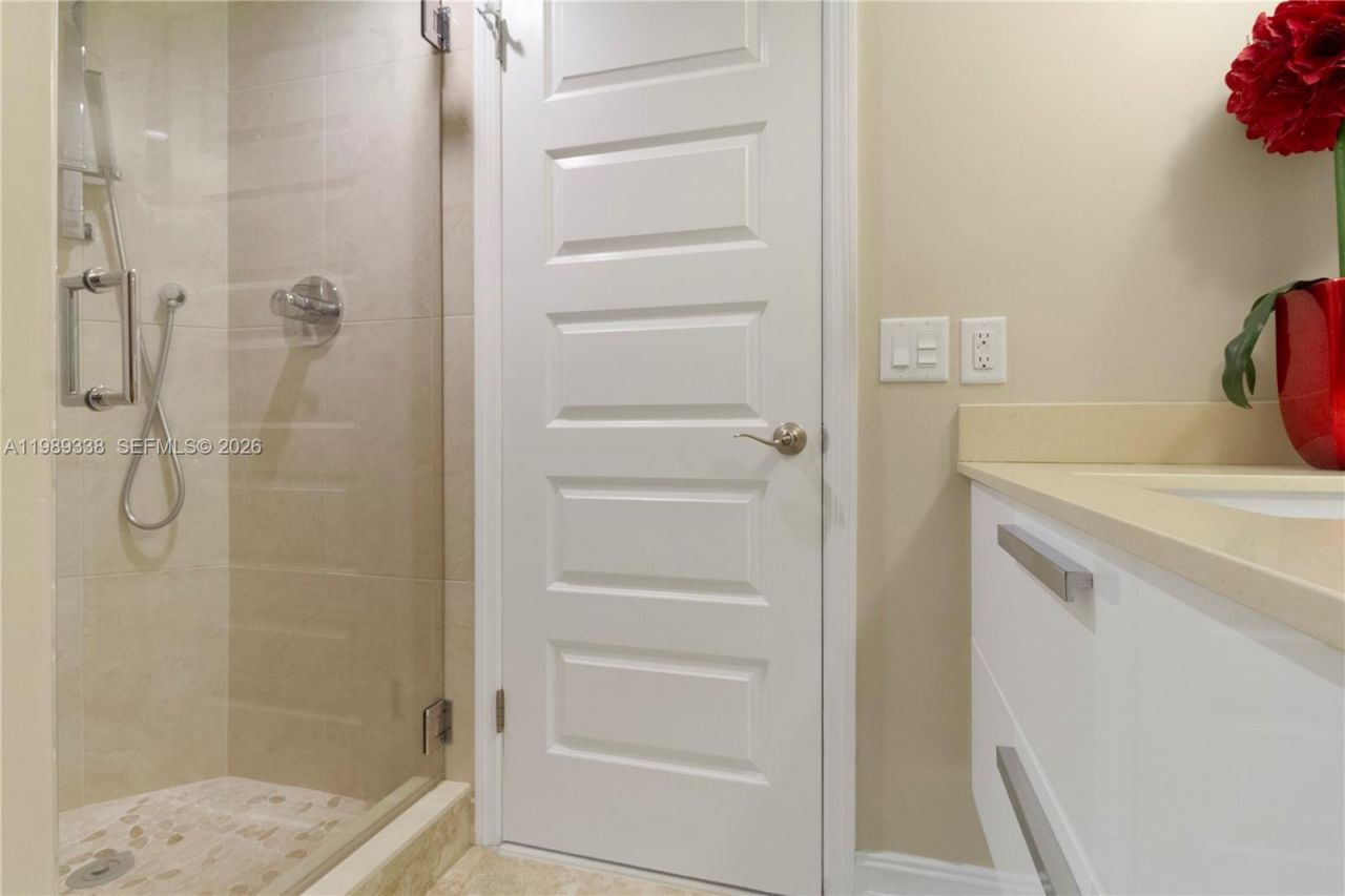 7400 Radice Ct , Unit 702, Lauderhill, FL 33319 Photo