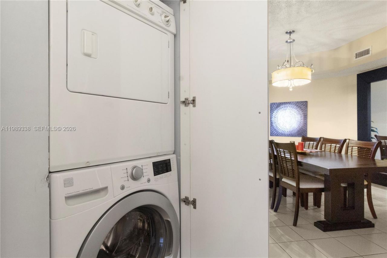 7400 Radice Ct , Unit 702, Lauderhill, FL 33319 Photo