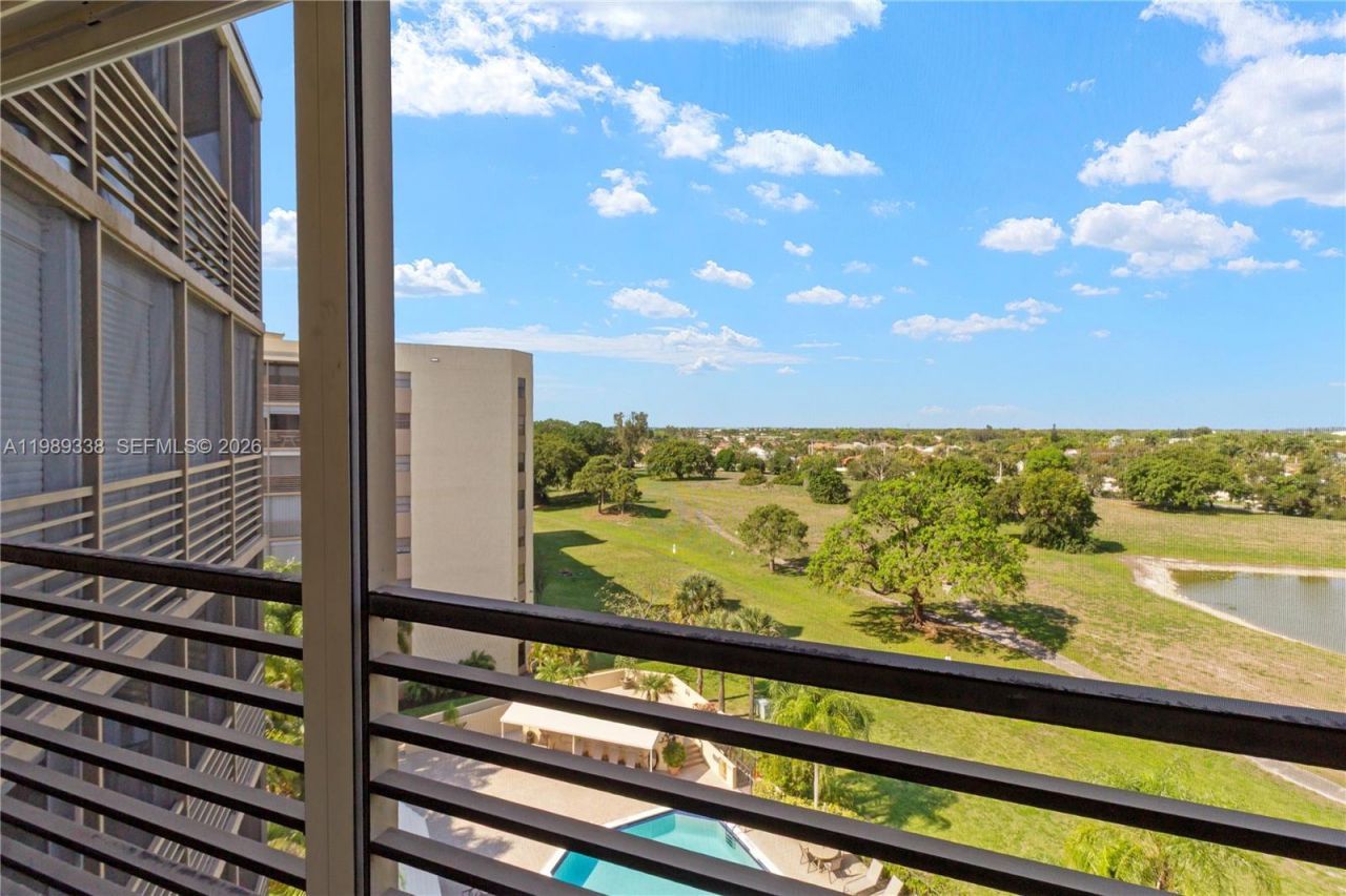 7400 Radice Ct , Unit 702, Lauderhill, FL 33319 Photo