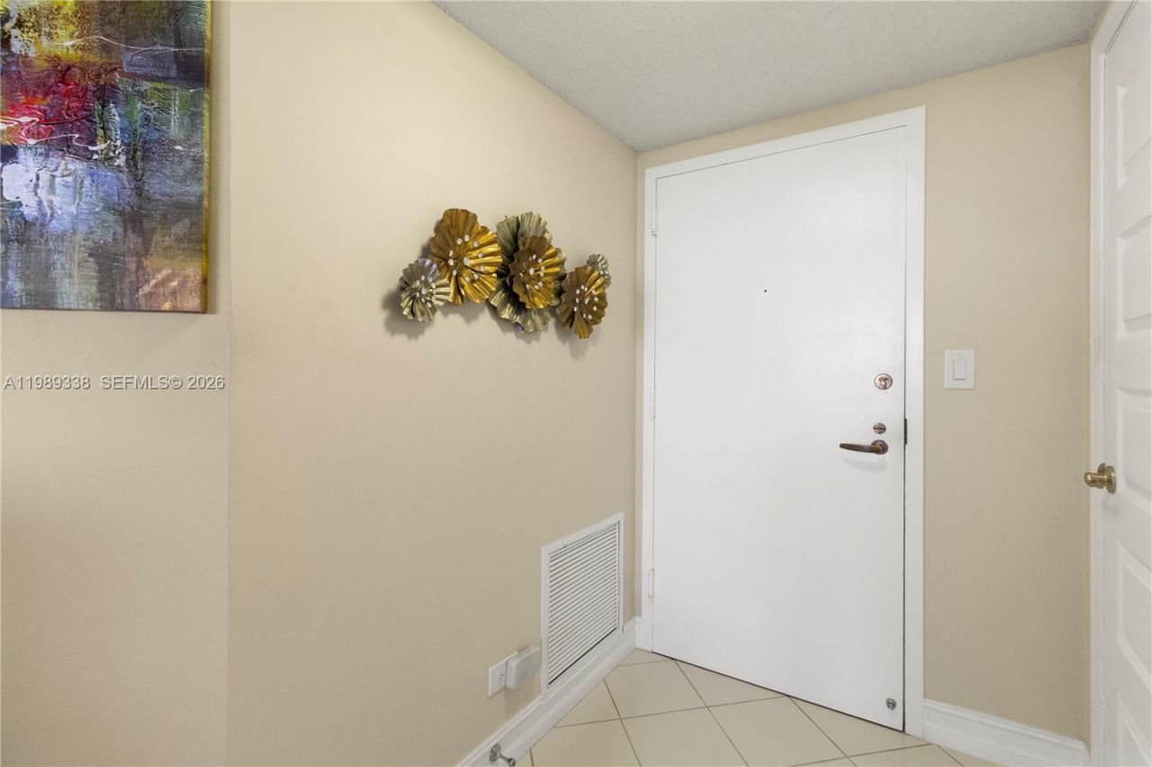 7400 Radice Ct , Unit 702, Lauderhill, FL 33319 Photo