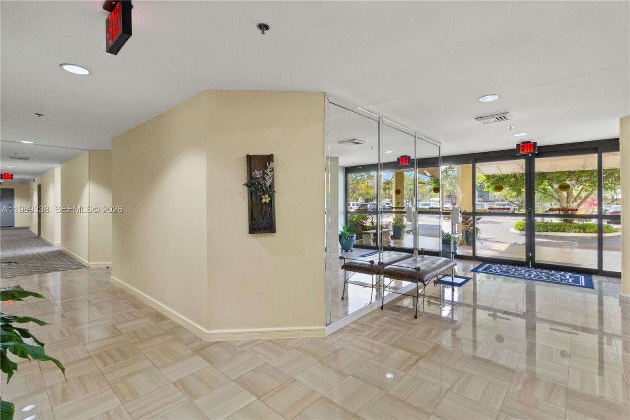 7400 Radice Ct , Unit 702, Lauderhill, FL 33319 Photo