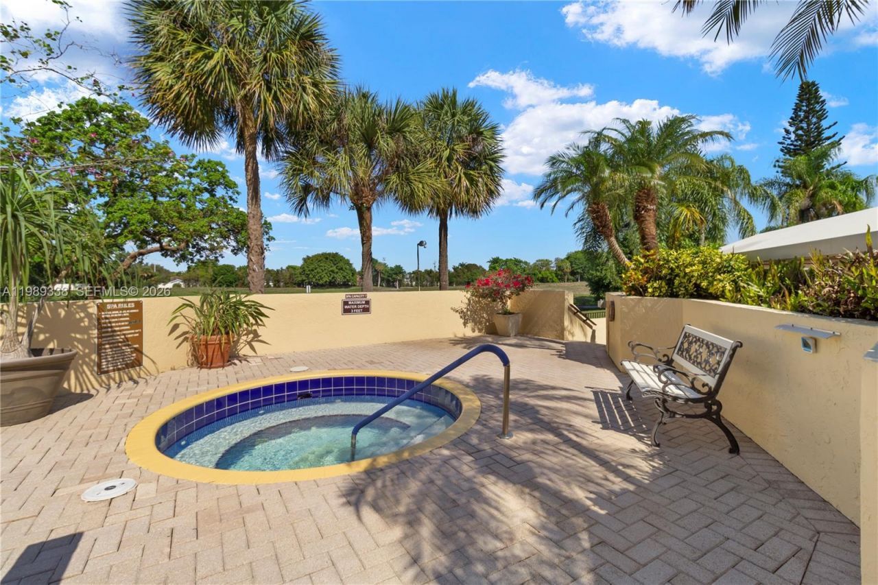 7400 Radice Ct , Unit 702, Lauderhill, FL 33319 Photo