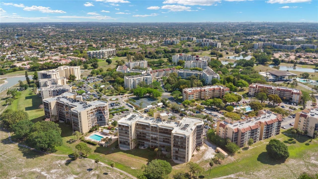 7400 Radice Ct , Unit 702, Lauderhill, FL 33319 Photo