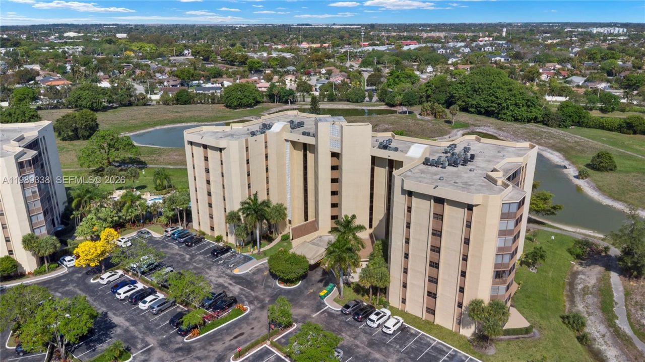 7400 Radice Ct , Unit 702, Lauderhill, FL 33319 Photo