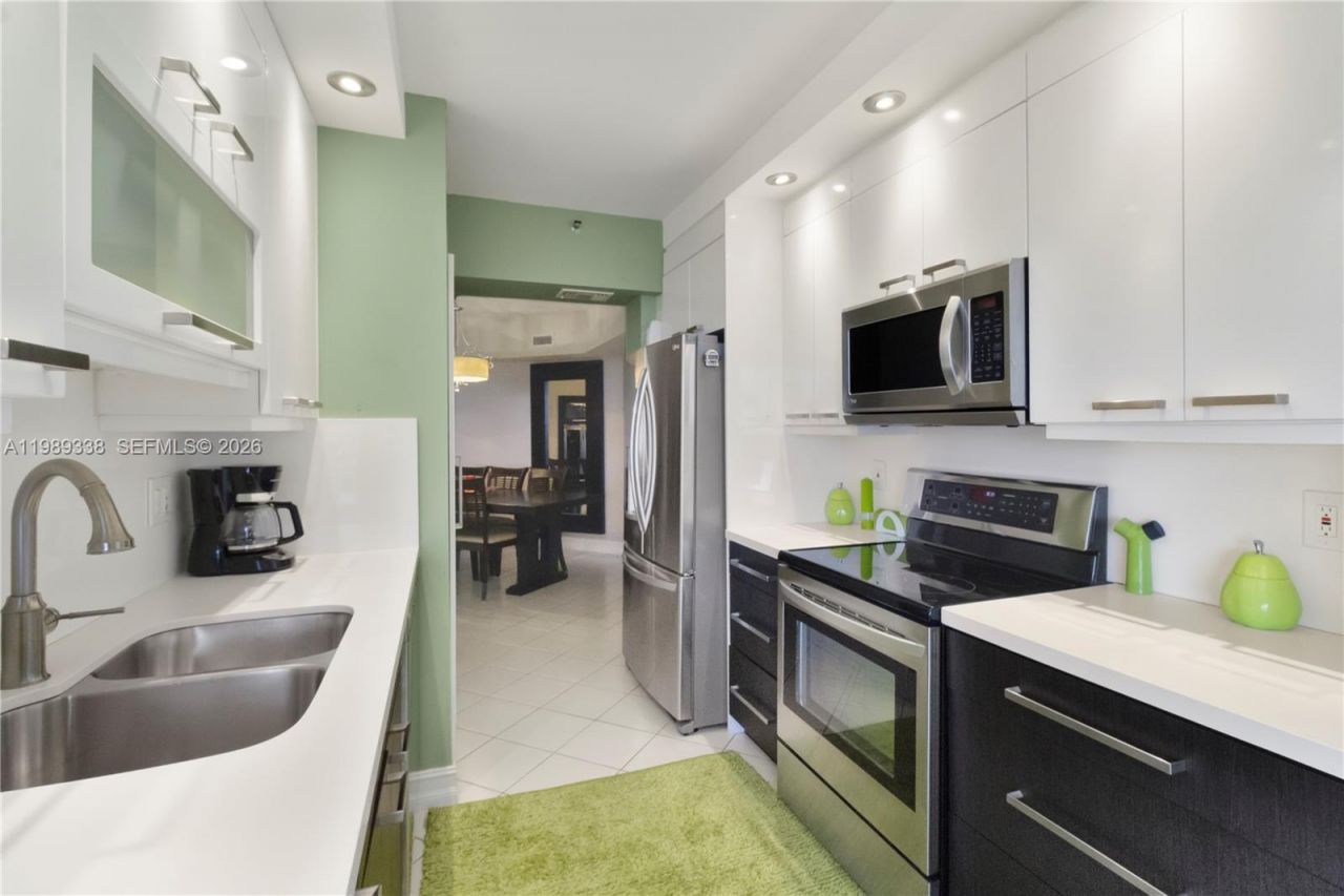 7400 Radice Ct , Unit 702, Lauderhill, FL 33319 Photo