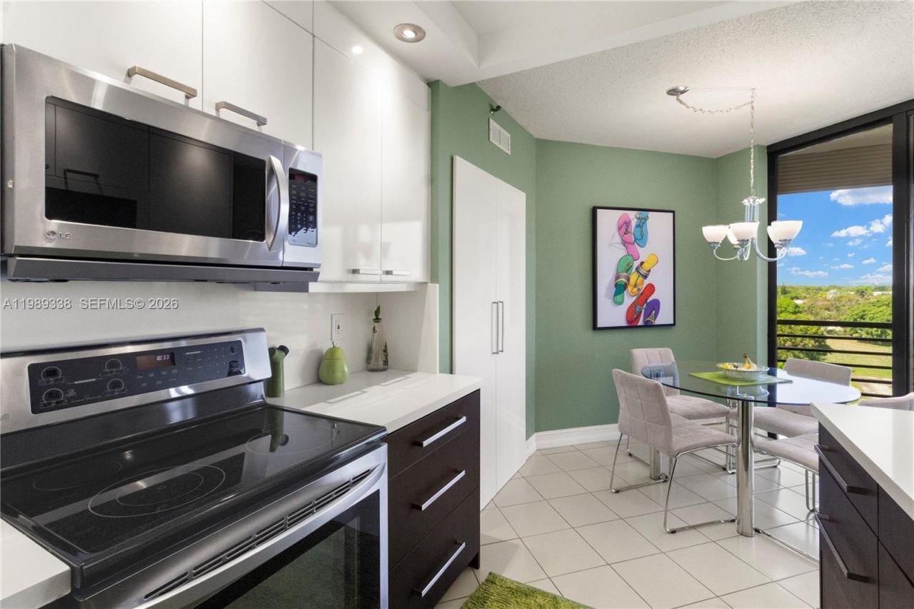 7400 Radice Ct , Unit 702, Lauderhill, FL 33319 Photo