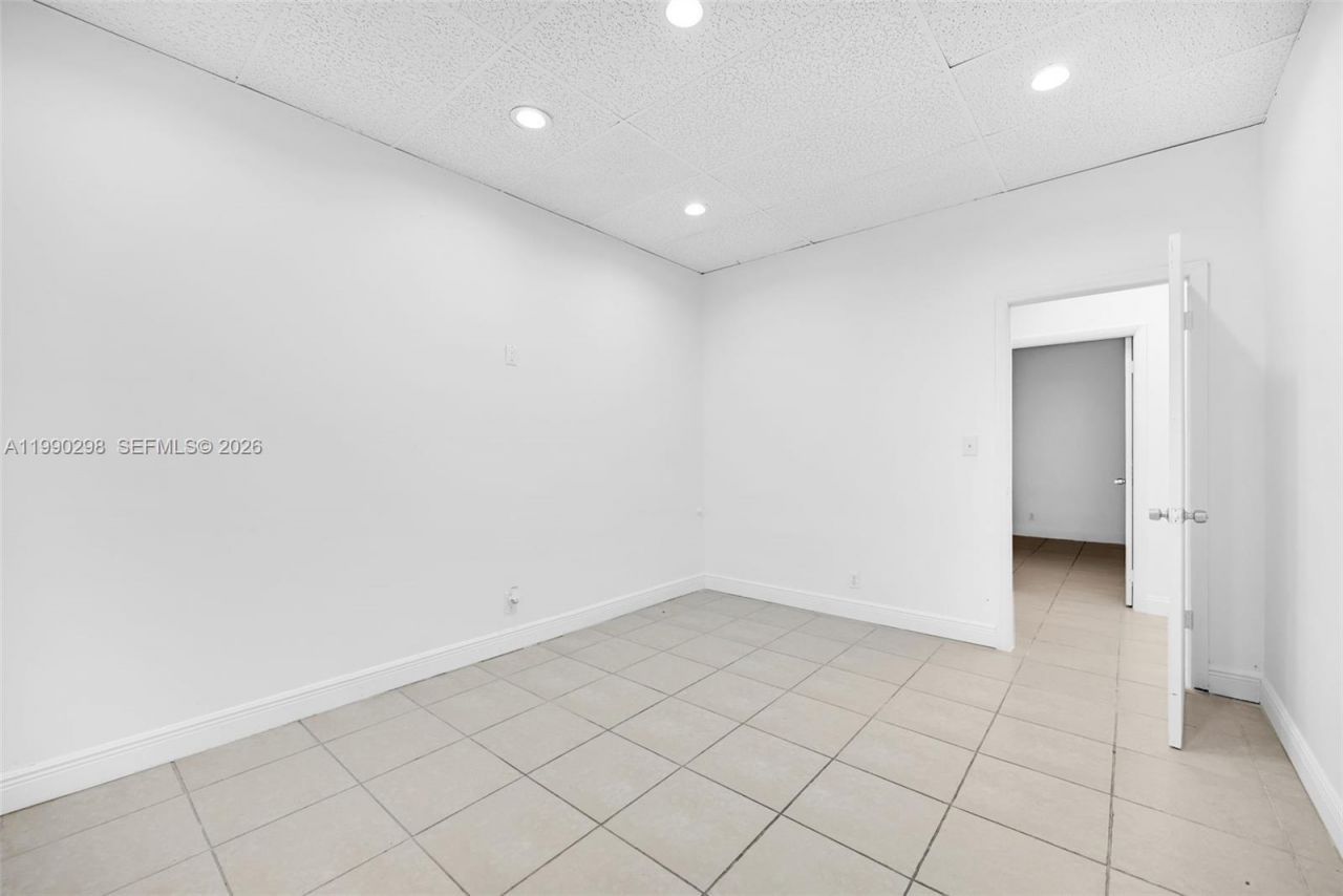 3801 N University Dr , Unit 402, Fort Lauderdale, FL 33351 Photo