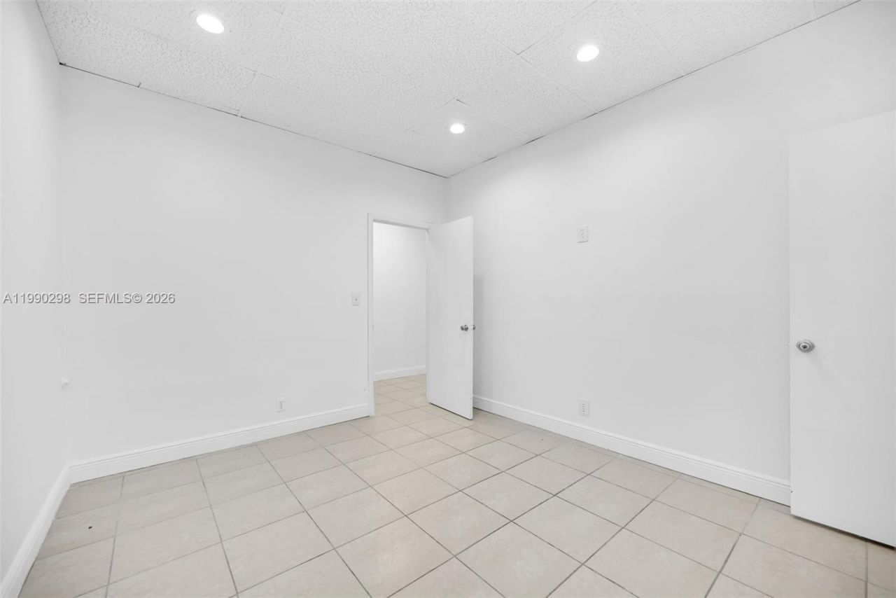 3801 N University Dr , Unit 402, Fort Lauderdale, FL 33351 Photo