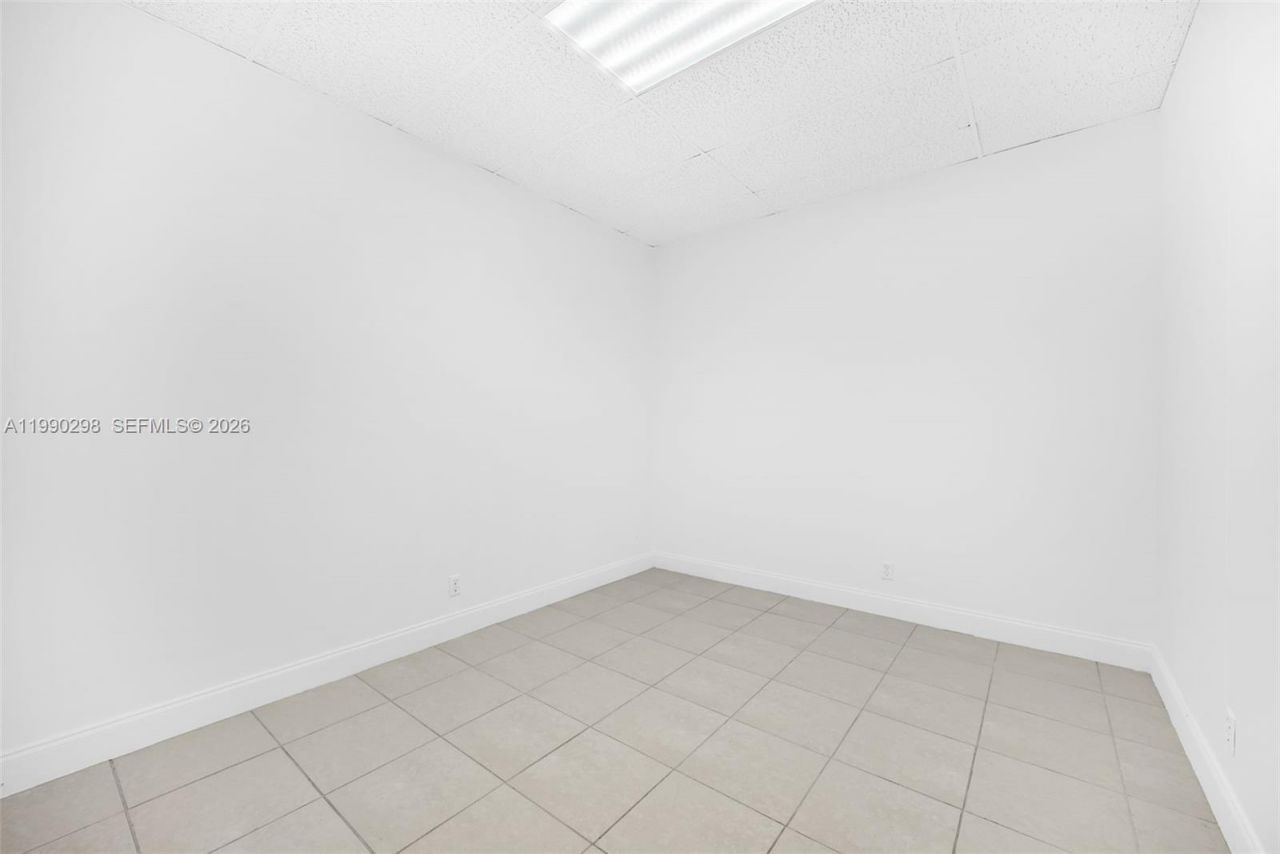 3801 N University Dr , Unit 402, Fort Lauderdale, FL 33351 Photo