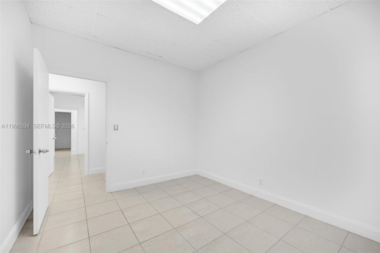 3801 N University Dr , Unit 402, Fort Lauderdale, FL 33351 Photo