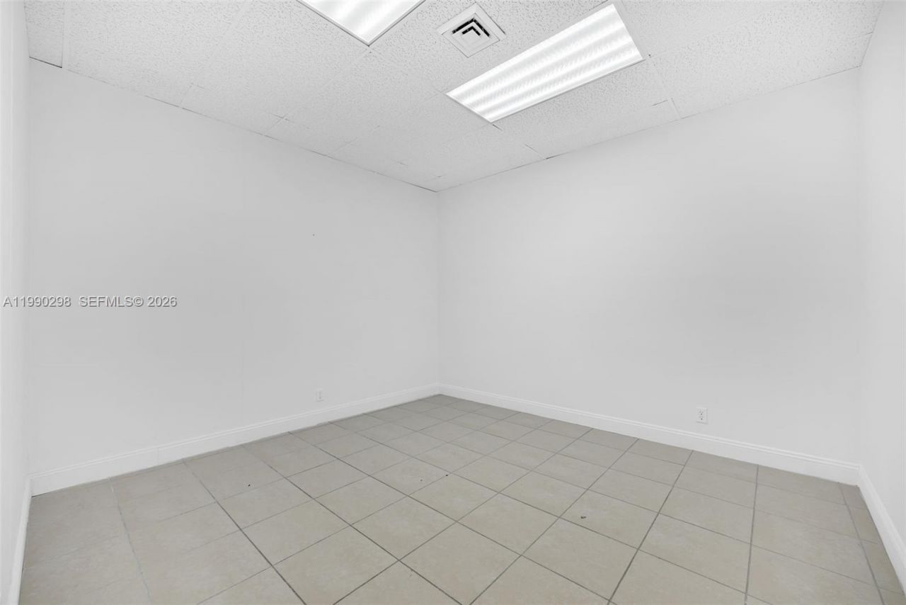 3801 N University Dr , Unit 402, Fort Lauderdale, FL 33351 Photo