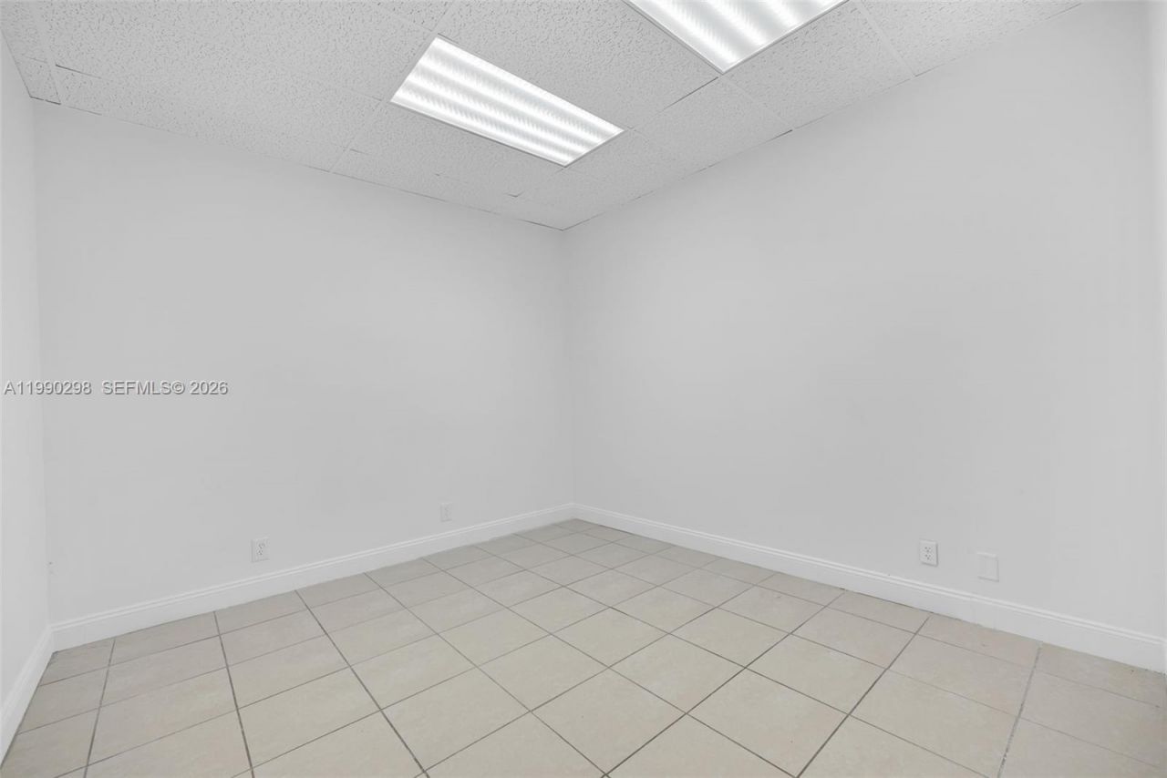 3801 N University Dr , Unit 402, Fort Lauderdale, FL 33351 Photo