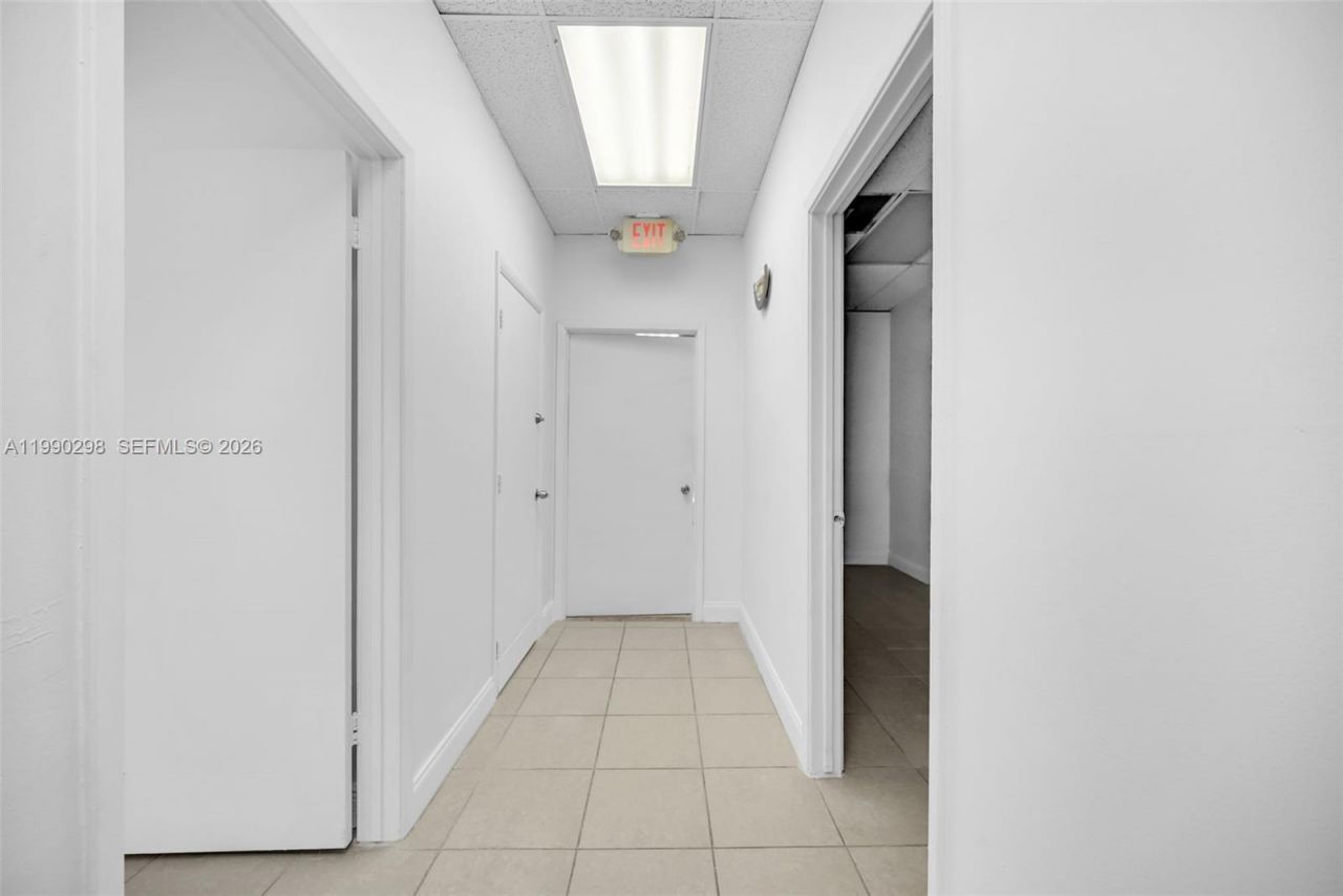 3801 N University Dr , Unit 402, Fort Lauderdale, FL 33351 Photo