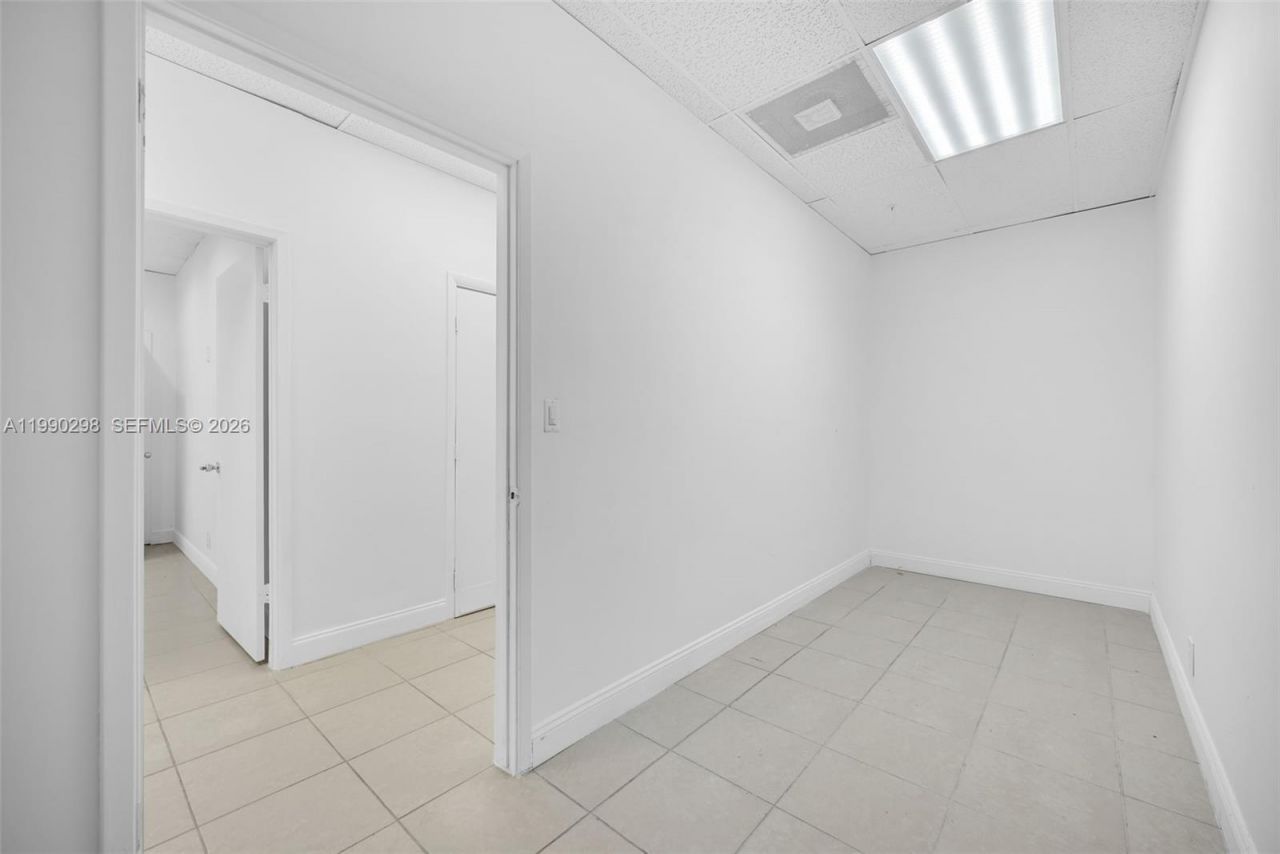 3801 N University Dr , Unit 402, Fort Lauderdale, FL 33351 Photo