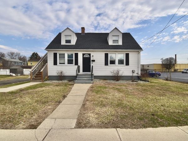 153 Bosworth St, Unit 1, West Springfield, MA 01089