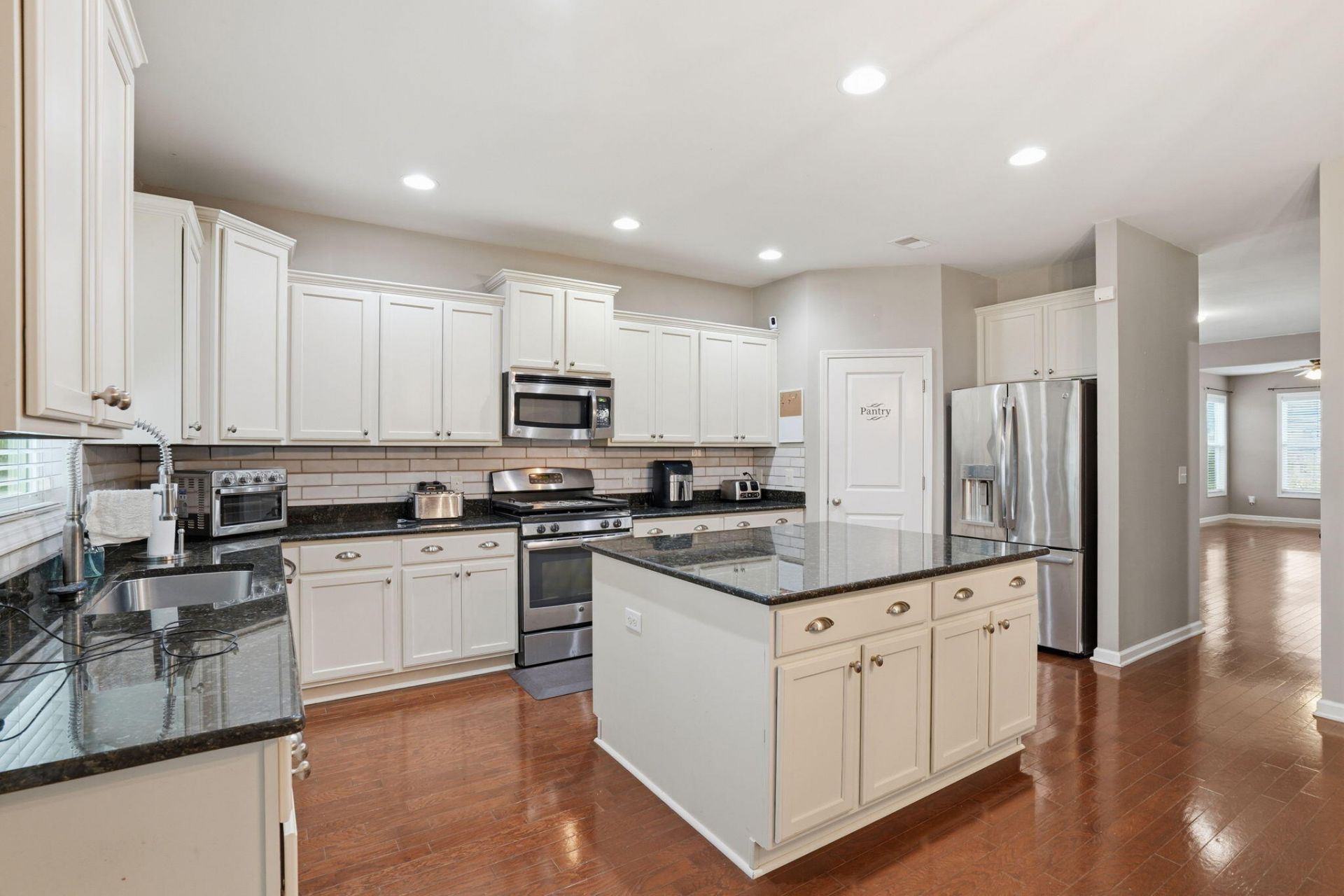 2307 Hummingbird Lane Photo 12