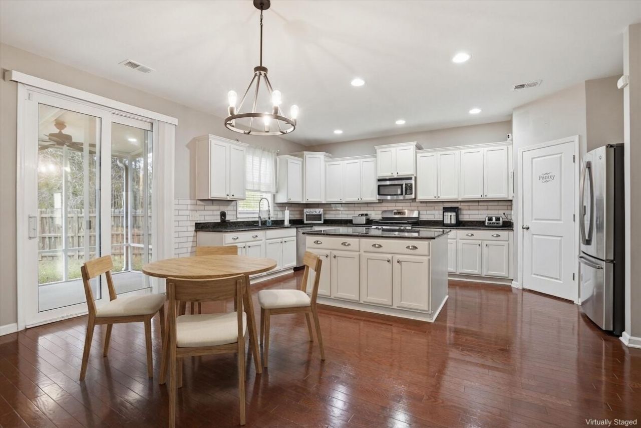 2307 Hummingbird Lane Photo 15