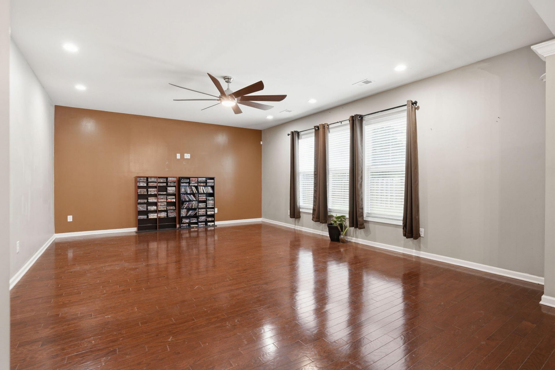 2307 Hummingbird Lane Photo 17