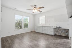 2307 Hummingbird Lane photo 4