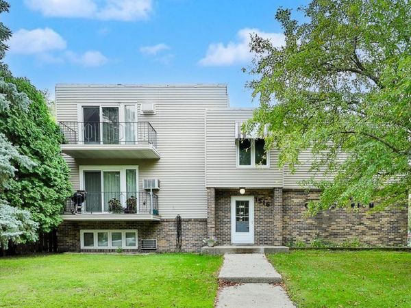 1516 19 1/2 Street S, Unit 6, Moorhead, MN 56560