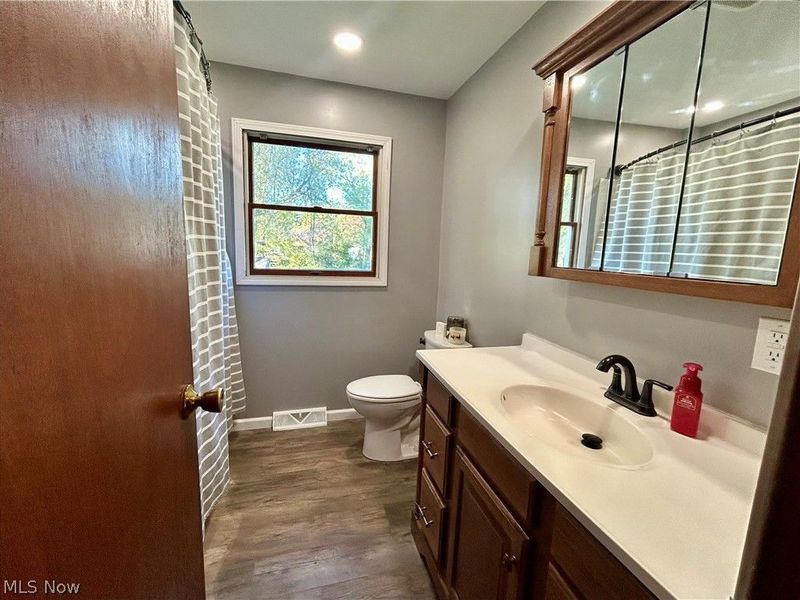 2205 Kimball Court, Akron, OH 44314 Photo 4