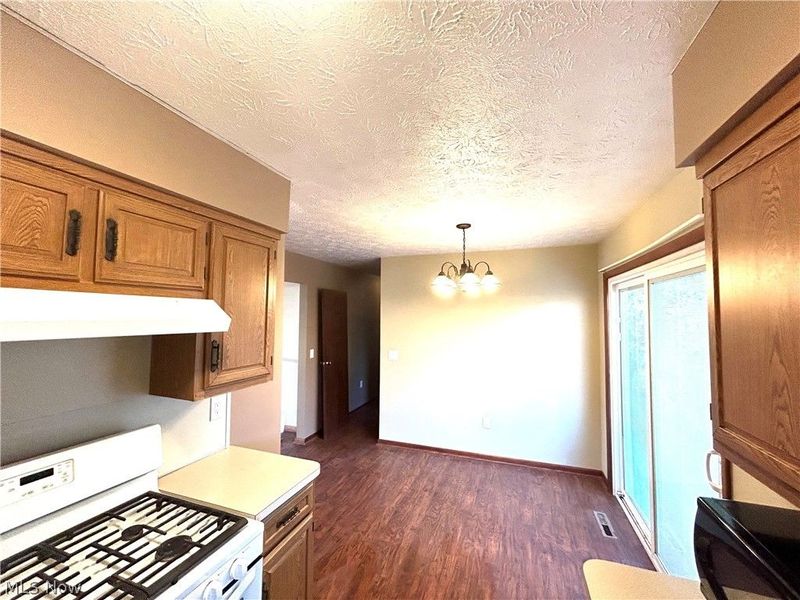 2205 Kimball Court, Akron, OH 44314 Photo 8