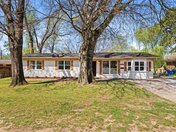 1323 Donaghey Avenue, Conway, AR 72034