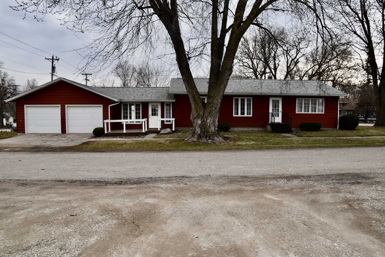748 Spruce Street , Ocheyedan, IA 51354 Main Photo
