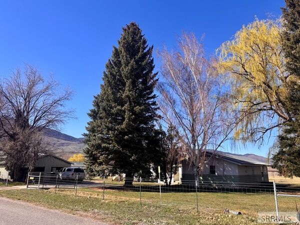 1 W Ute Road, SALMON, ID 83467