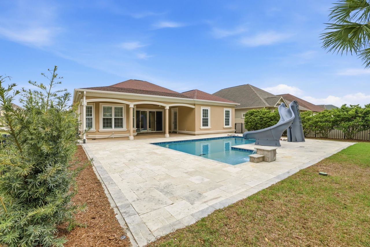 630 Edgecreek Dr.  Photo 4