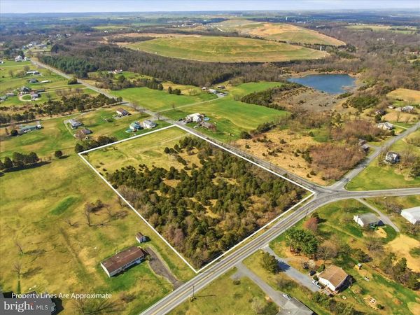 10593 LETZBURG ROAD , GREENCASTLE, PA 17225